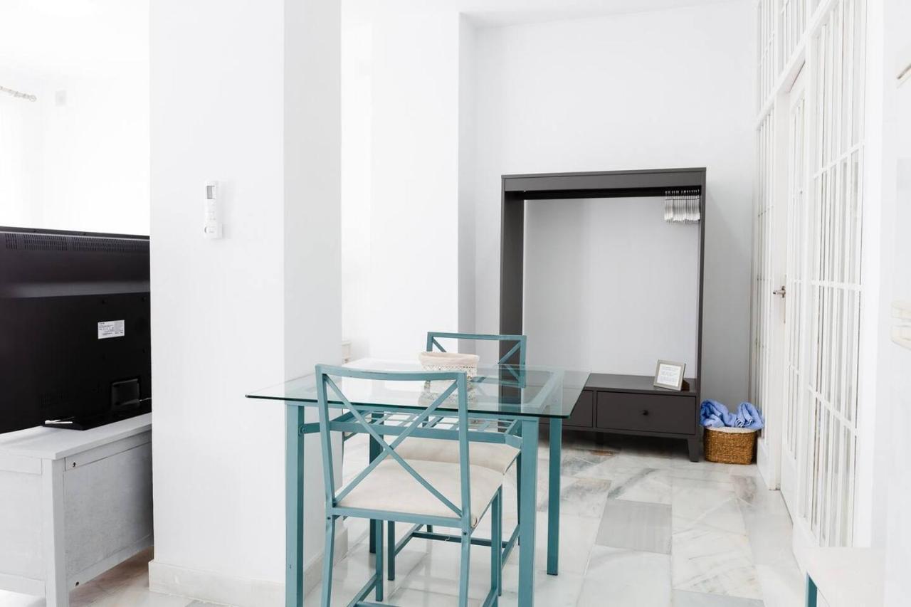 Loft En Primera Linea Del Paseo Maritimo Μάλαγα Εξωτερικό φωτογραφία